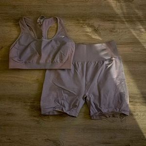 Gymshark seamless set medium workout shorts large bra top purple/ pink